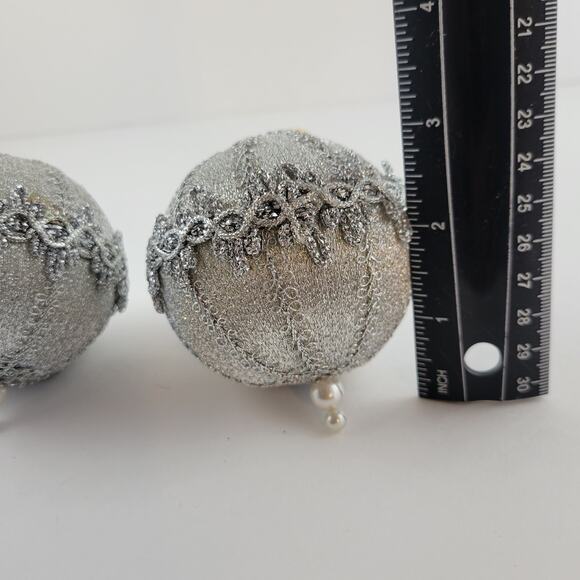 2 Vintage Silver Christmas Ornaments - Picture 3 of 3